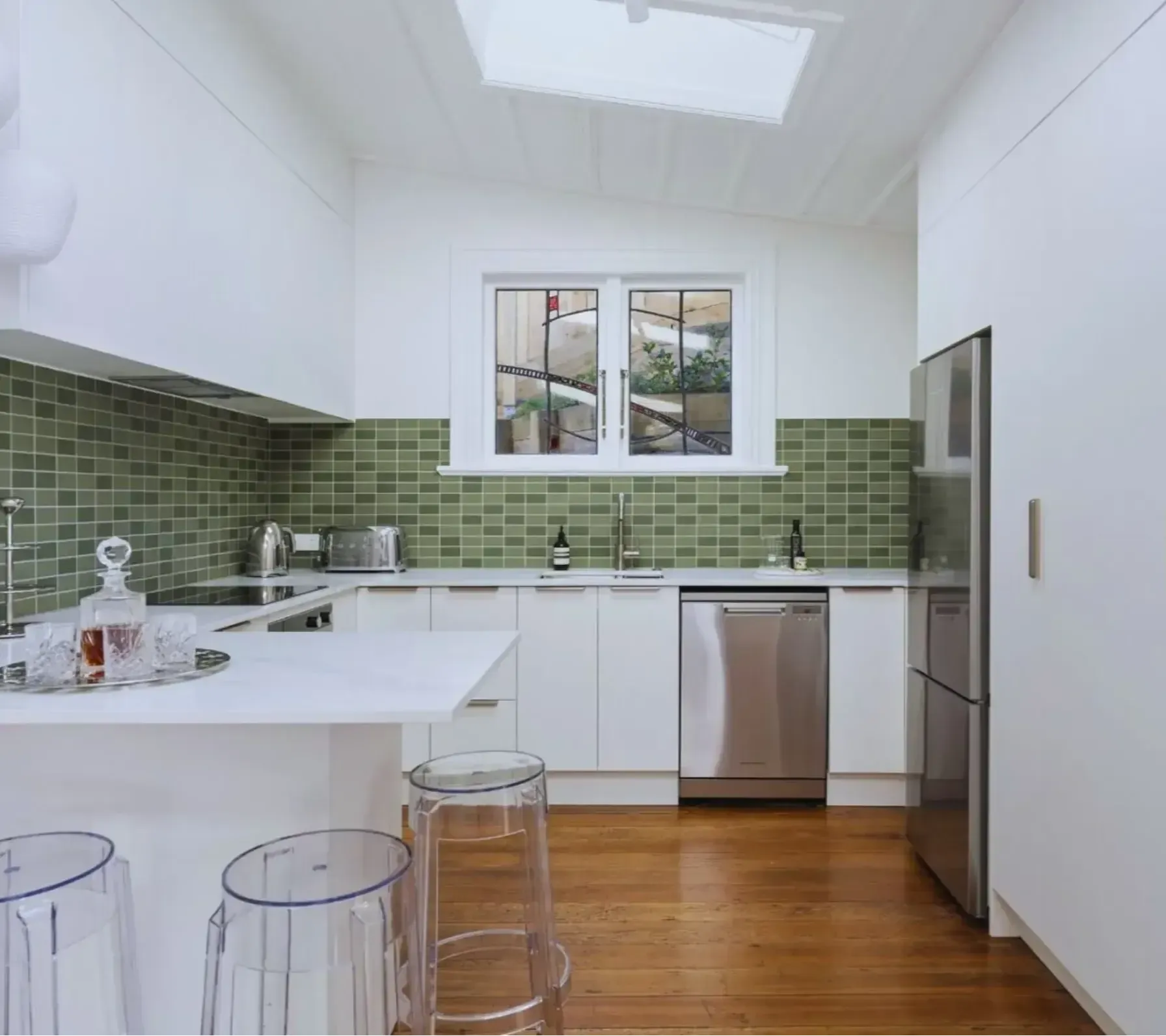 Custom kitchen cabinets Auckland